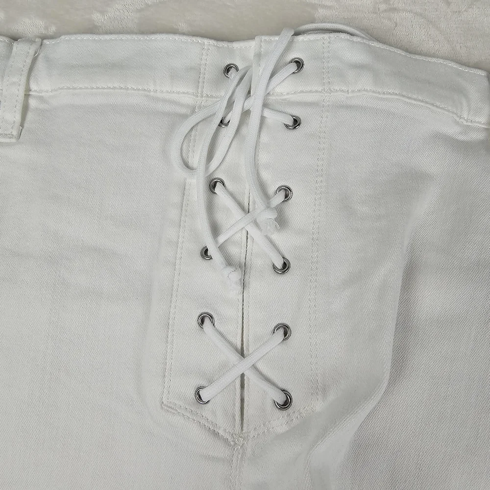 Express Shorts Mid Rise - Picture 6 of 12